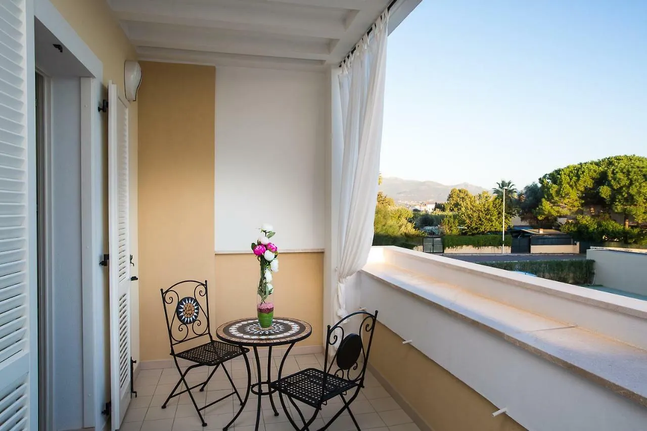 *** Aparthotel Residence Mar Mediterraneo Quartu Sant'Elena Italy
